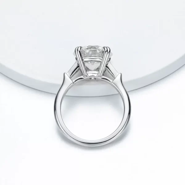 DEZO Luxury 5 Carat Round Cut Moissanite Engagement Ring - Image 2